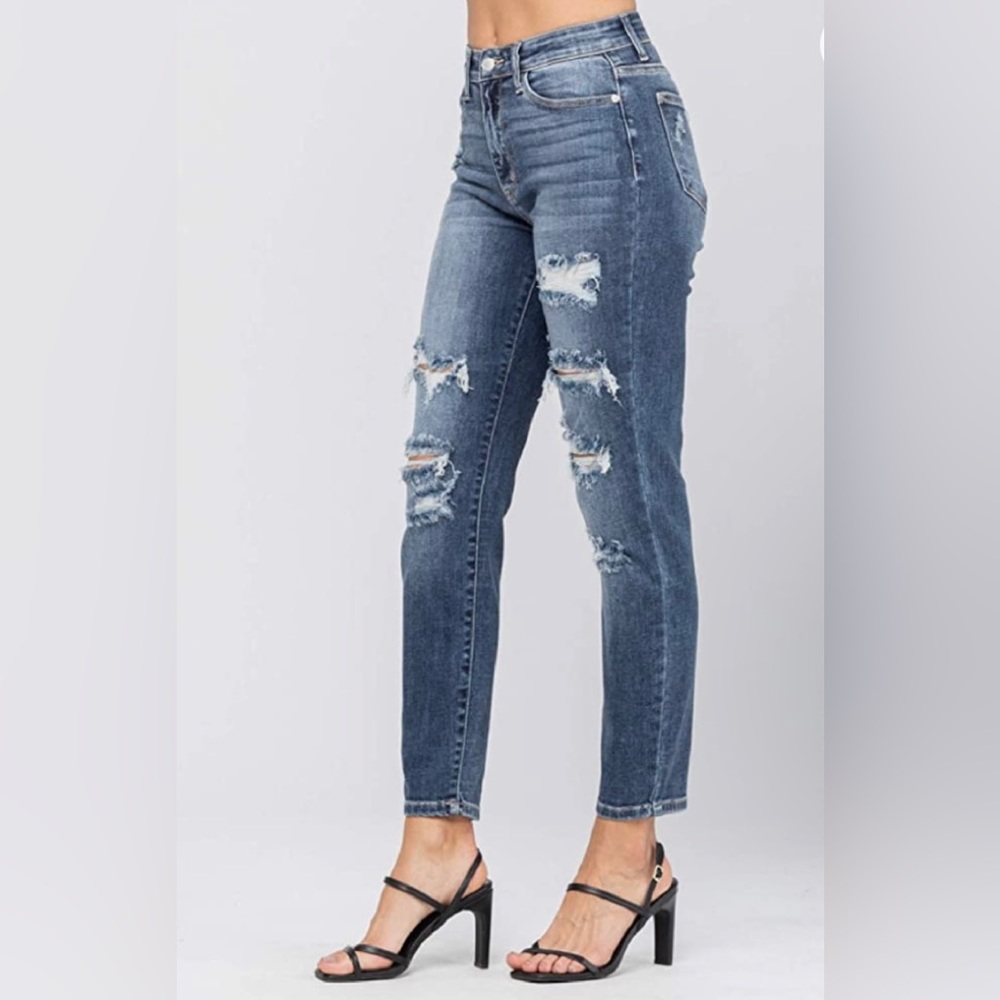 NWT JUDY BLUE High Rise Distressed Boyfriend Fit Jeans - Picture 12 of 13
